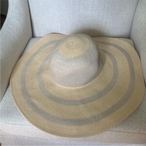 Echo beige and grey derby wide brim hat